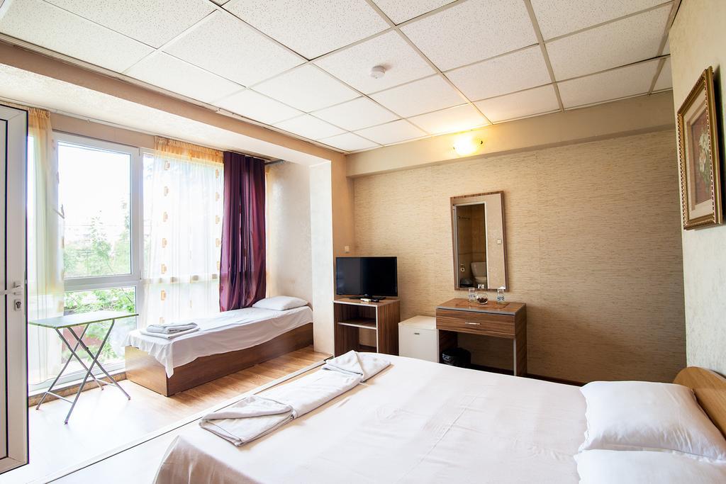 Hotel Zara Rooms Stara Zagora Exteriör bild